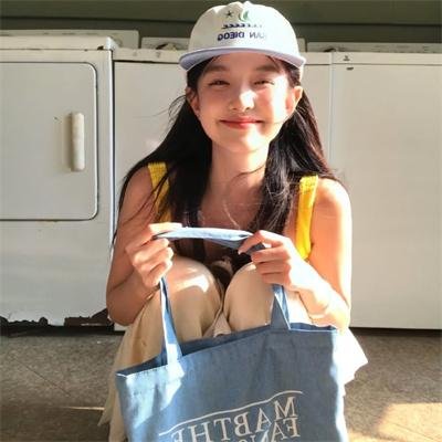 岸边露伴一动不动